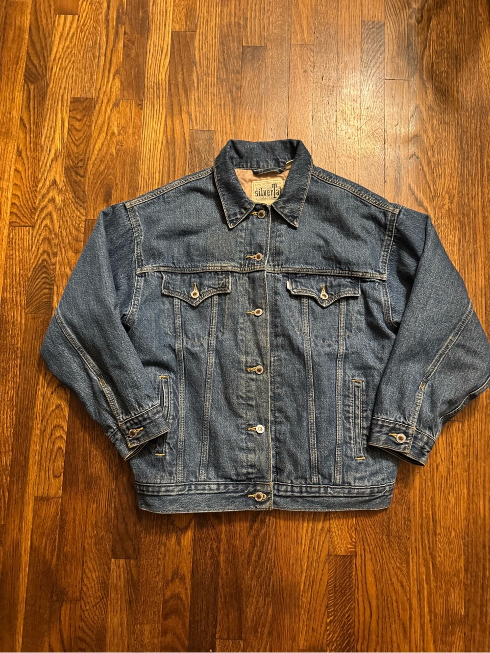 Vintage Levi’s silver tab denim jean jacket size medium
